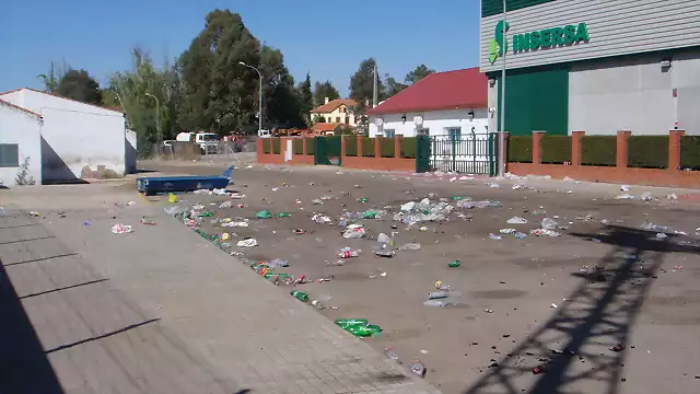 Vandalismo medioambiental en M.de Riotinto-Fot.J.Ch.Q.-07.10.12 (5)