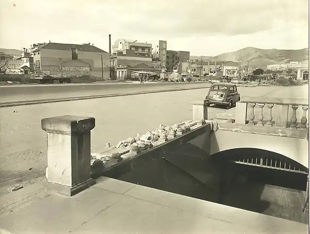 Barcelona metro Fabra i Puig