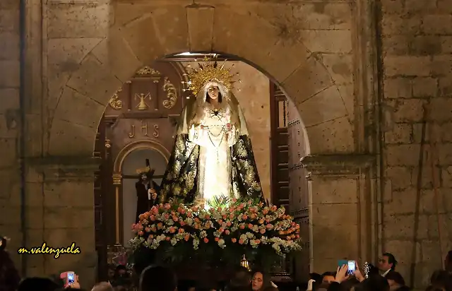 09, virgen en la puerta, marca