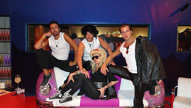 Fiesta Grease 22 Fiesta Grease 22