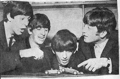 Beatles + Scalextric 3