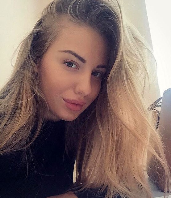 renata_calmish_2015-10-08_00-02-55 renata_calmish_2015-10-08_00-02-55