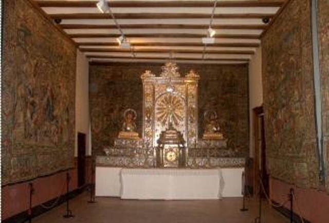 ALTAR APARATO ALBARRACIN