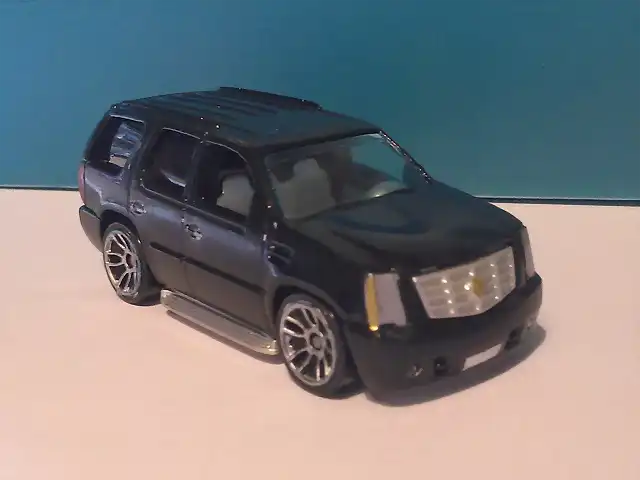 Hot Wheels Cadillac Escalade Euro-Spec