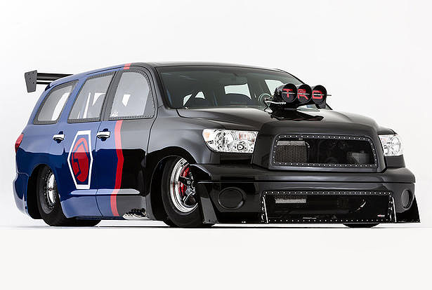 Toyota-Sequoia-Family-Dragster-1