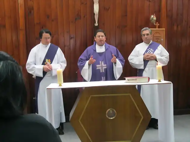 Presentacin de nuevo Diacono en la Parroquia San Juan de Mata (8)