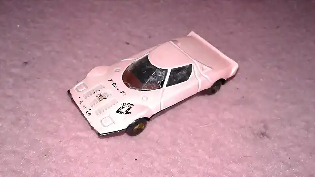 lancia stratos n?22 rosa