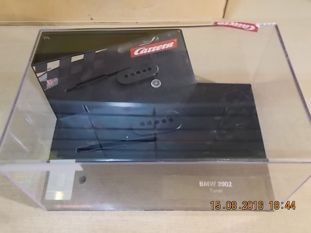 CAJA BMW 2002 CARRERA