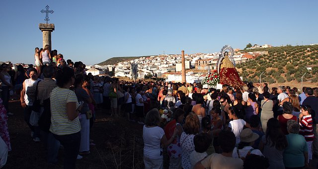 despidindose de su pueblo