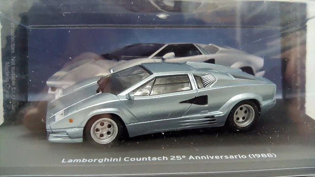 Lamborghini Countach 25 aniversario