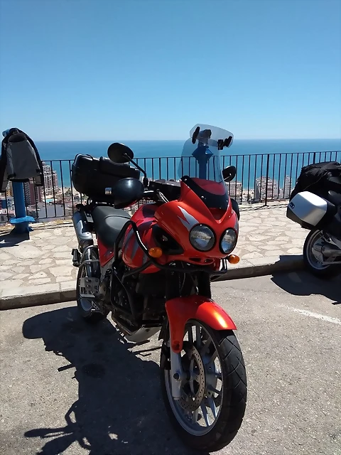 8 8