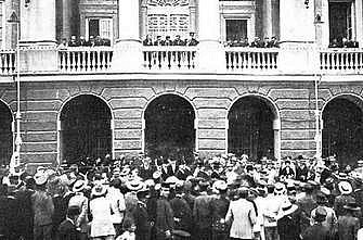 1912 Banderas laureadas en el Centenario de las Cortes