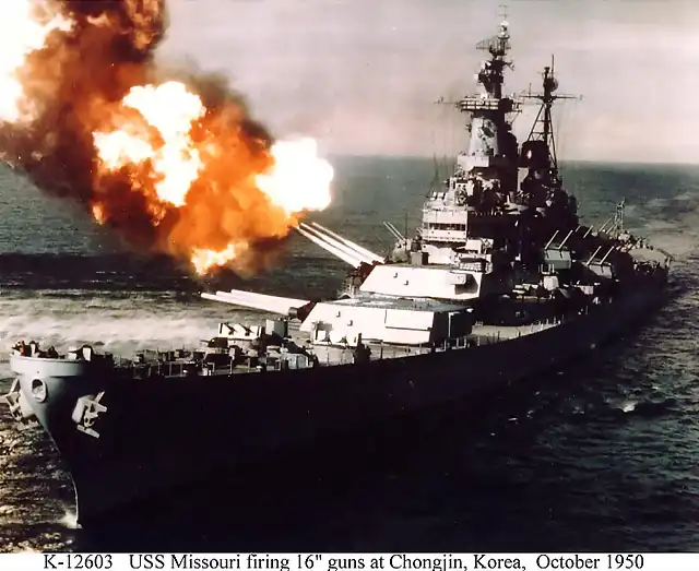 Andanada del USS Missouri en Corea. Octubre 1950
