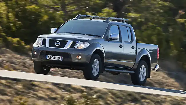 nissan_navara_2015__1