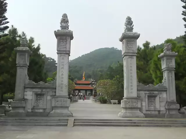 Templo de Din Tien Hoang (2)
