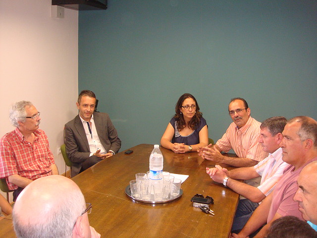 Alcalde de Camas visita M..de Riotinto y Emed-Fot.-J.CH.Q.-16.06.11.jpg (9)