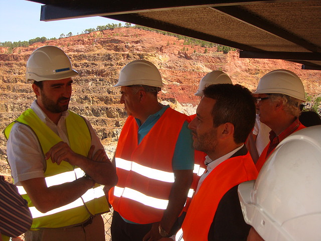 Alcalde de Camas visita M..de Riotinto y Emed-Fot.-J.CH.Q.-16.06.11.jpg (15)