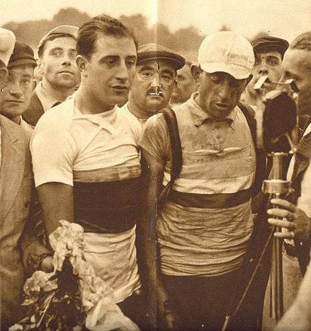 Police-Patrick--photo-n---4-Championat-du-monde-1933-G.-SPEICHER-avec-Antonin-MAGNE