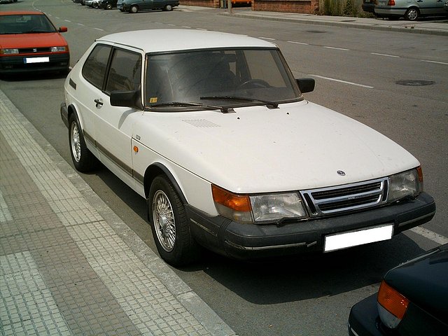 Saab 900i 16 auto
