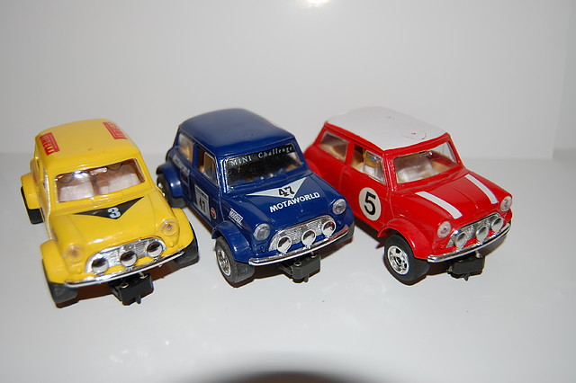 b1 3 MINIS-55 eur