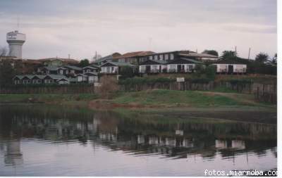 La Laguna Petrel y la Av. Costanera que datan de 1972.