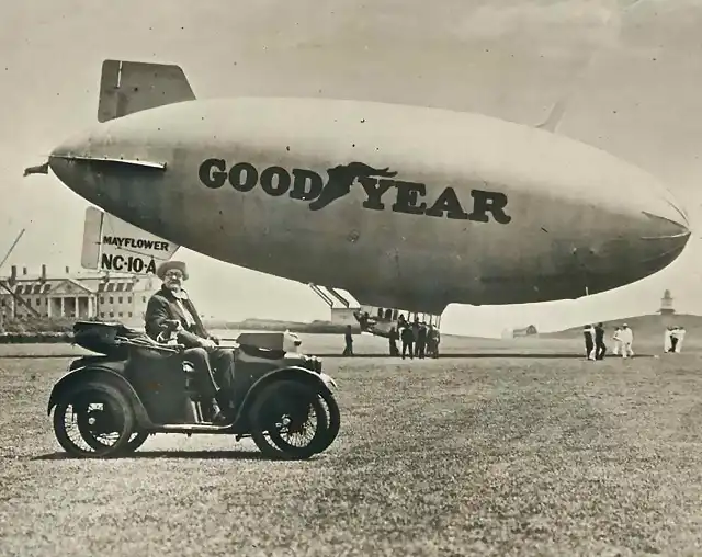 blimp Baby-Blimp1