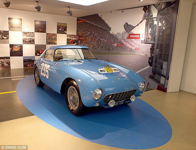 Ferrari 500 Mondial - TdF'54 - Dustaritz-Fayen - restaurat Ferrari 500 Mondial - TdF'54 - Dustaritz-Fayen - restaurat