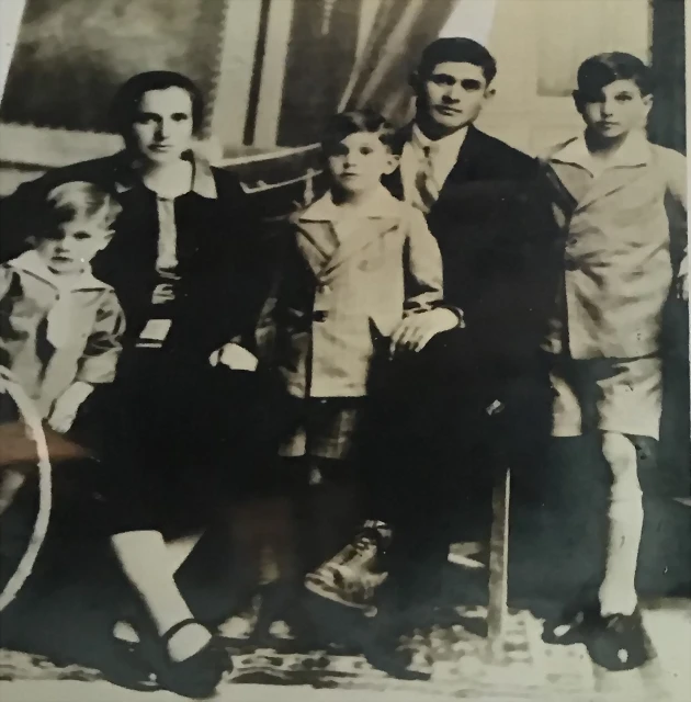 izda andres oller y esposa abuelo diego Palmra