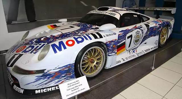 Porsche_911_gt1_96