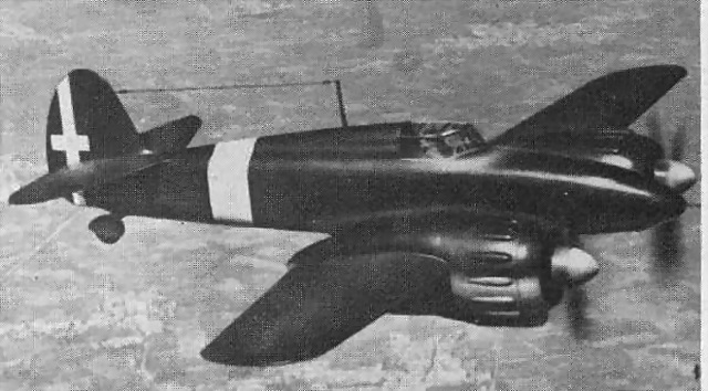 Italian_IMAM_Ro.57_bis_fighter_in_flight