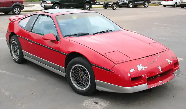 pontiac-fiero-1986