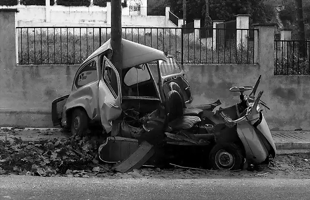 Seat 600 Accidente 1977