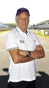 400_Dennis-noyes 400_Dennis-noyes