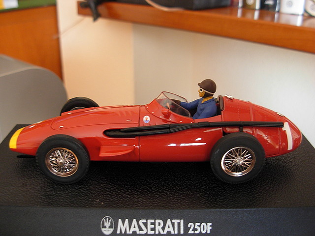 01 MASERATI 250F