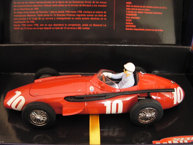 02 MASERATI 250F