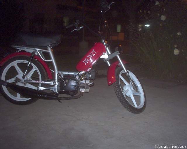otro da-dalt 50cc 3 tansfer limado hasta las ruedas esta si q vuelaaa otro da-dalt 50cc 3 tansfer limado hasta las ruedas esta si q vuelaaa
