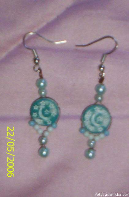 Pendientes lunas