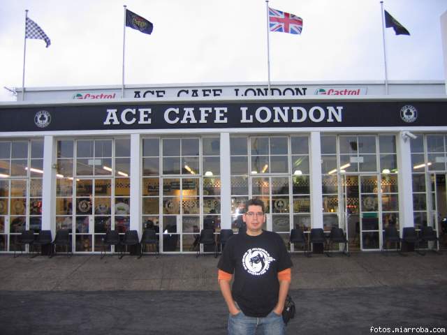 El local El local