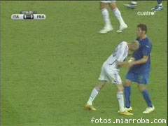 zidane golpea a Materazzi