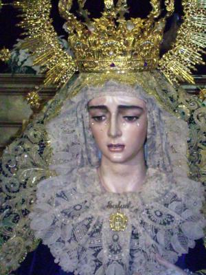 VIRGEN  DE LA SALUD EN BESAMANOS - SEVILLA