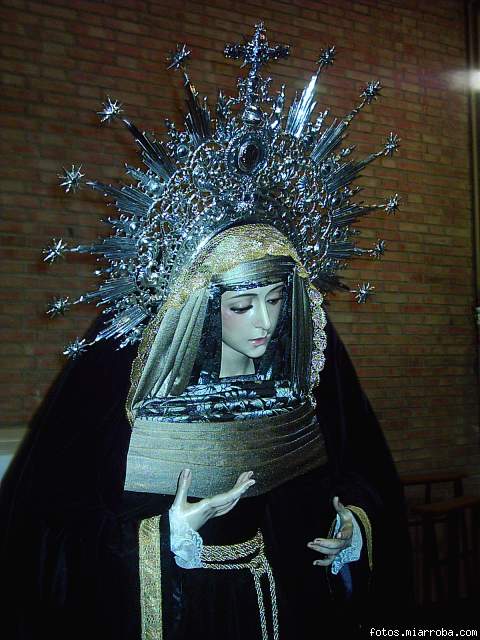 reina de luto