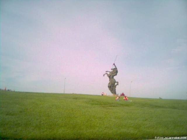 La estatua del Espiritu del guerrero pto cabello