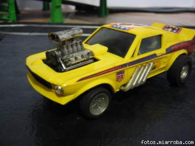 Ford Mustang Amarillo