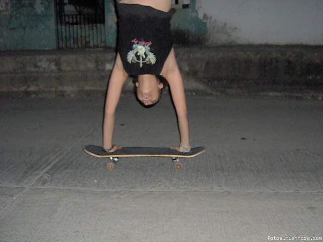 sin pies xD jejejejejeje YeªH! sin pies xD jejejejejeje YeªH!