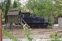 Locomotora que se encontraba en el parque del mono