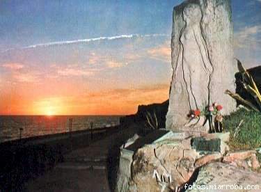 Estatua en piedra de Alfonsina Storni