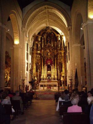 Altar de Triduo en honor a Santa Marta - sevilla