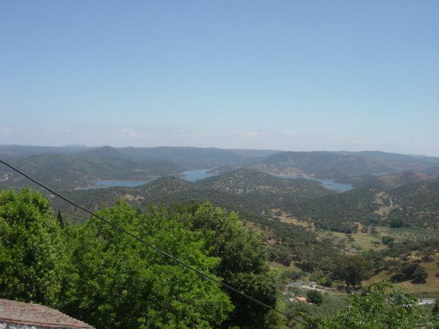 Pantano de Zufre visto desde el mirador del pueblo Pantano de Zufre visto desde el mirador del pueblo