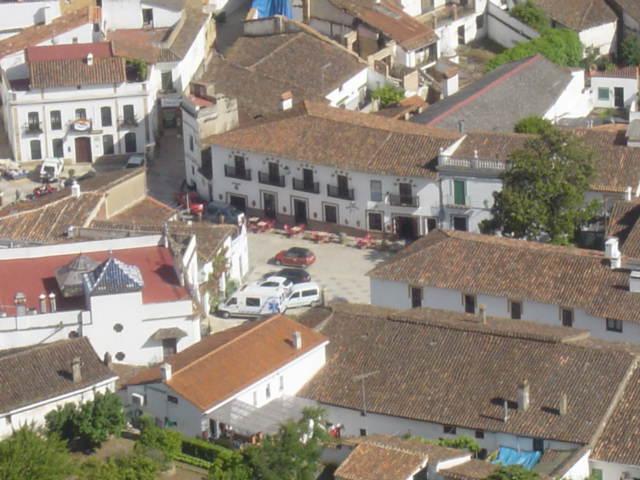 Plaza de Alajar (rest. el Corcho) Plaza de Alajar (rest. el Corcho)