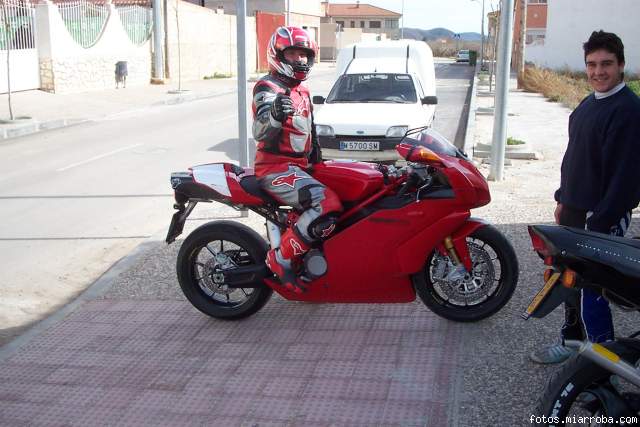 ducatibole2